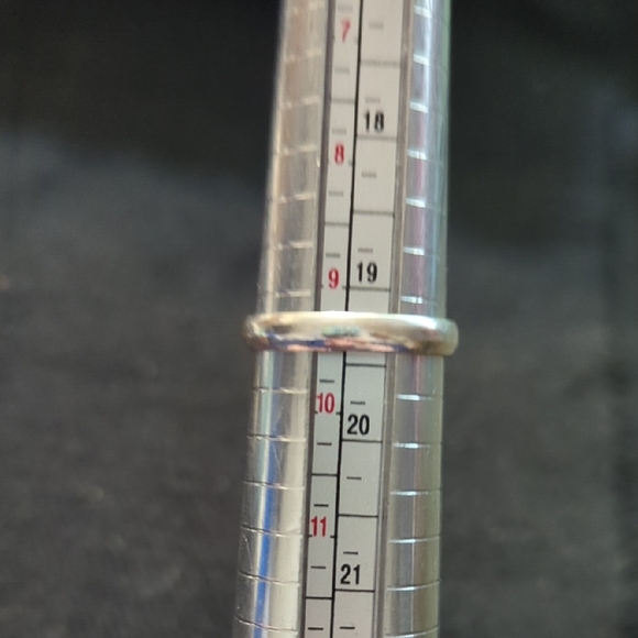 Silver Plated Pastel Purple Amethyst Gemstone Oval Statement Ring - Size 9.5 - Picture 7 of 9